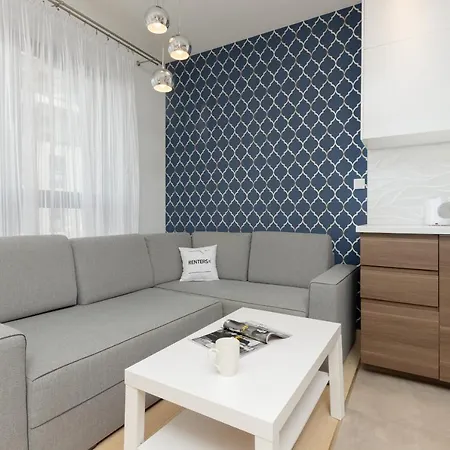Metro Plocka Warsaw's Wola By Renters Varsovia