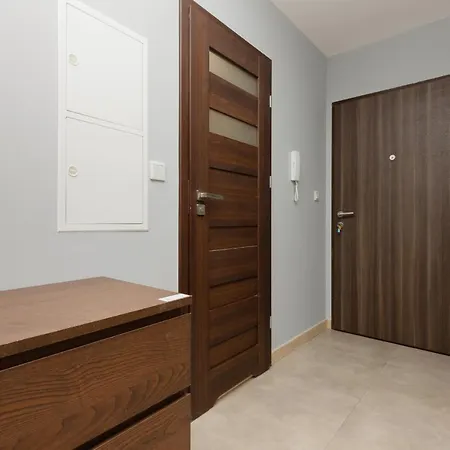 Metro Plocka Warsaw's Wola By Renters Apartamento Varsovia